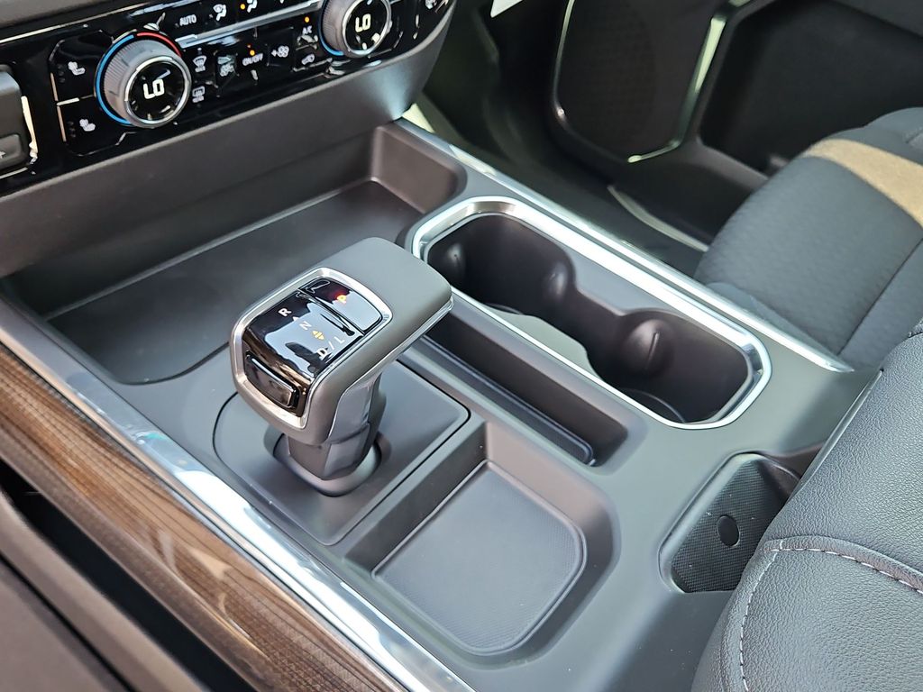 Thumbnail: 2026 Chevrolet Silverado 1500 - 13