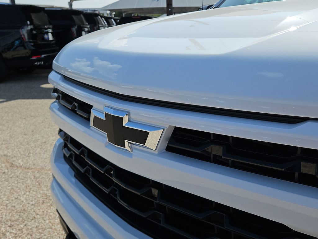 Thumbnail: 2026 Chevrolet Silverado 1500 - 21