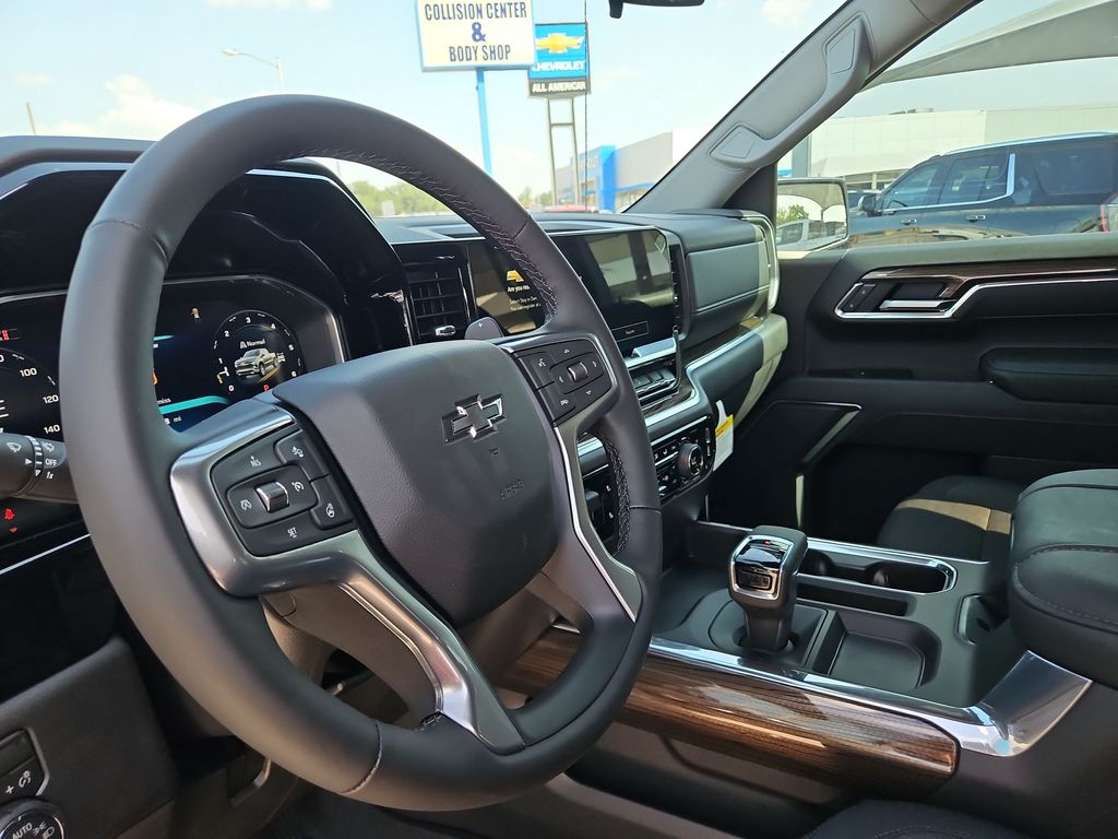 Thumbnail: 2026 Chevrolet Silverado 1500 - 2