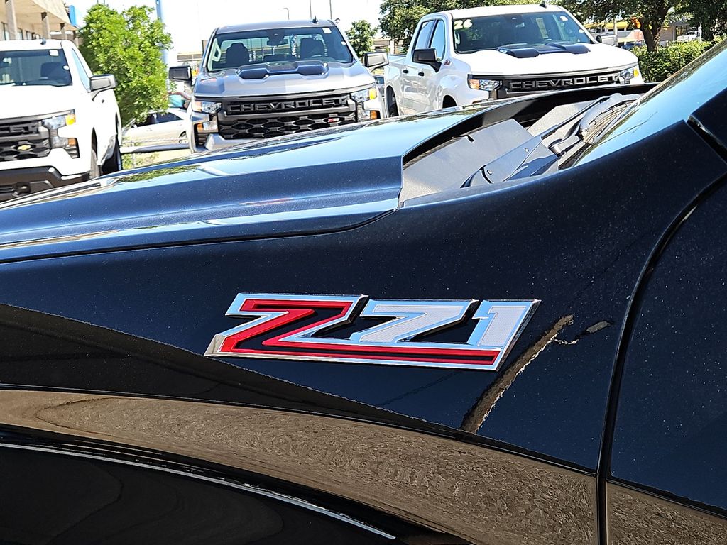 Thumbnail: 2026 Chevrolet Silverado 1500 - 7