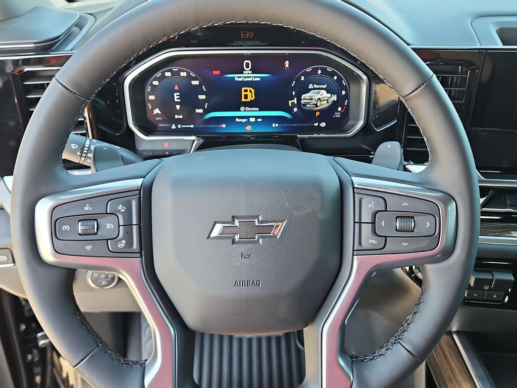 Thumbnail: 2026 Chevrolet Silverado 1500 - 9