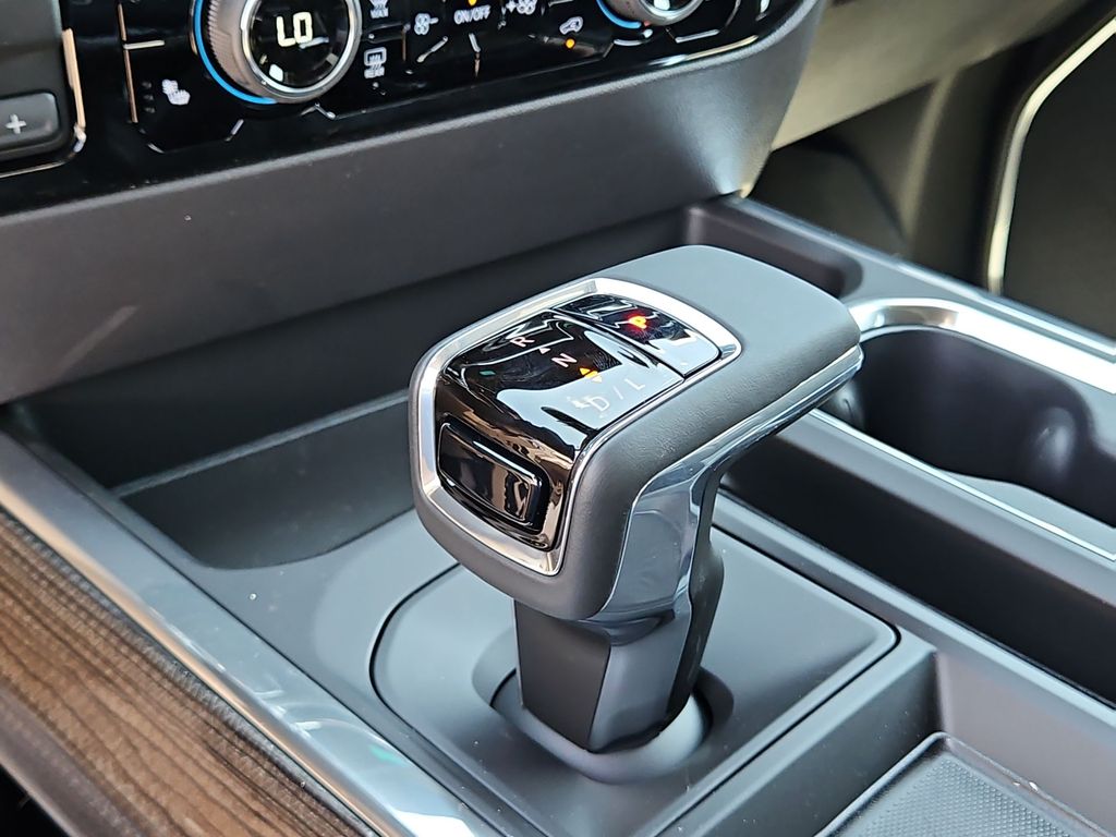Thumbnail: 2026 Chevrolet Silverado 1500 - 25