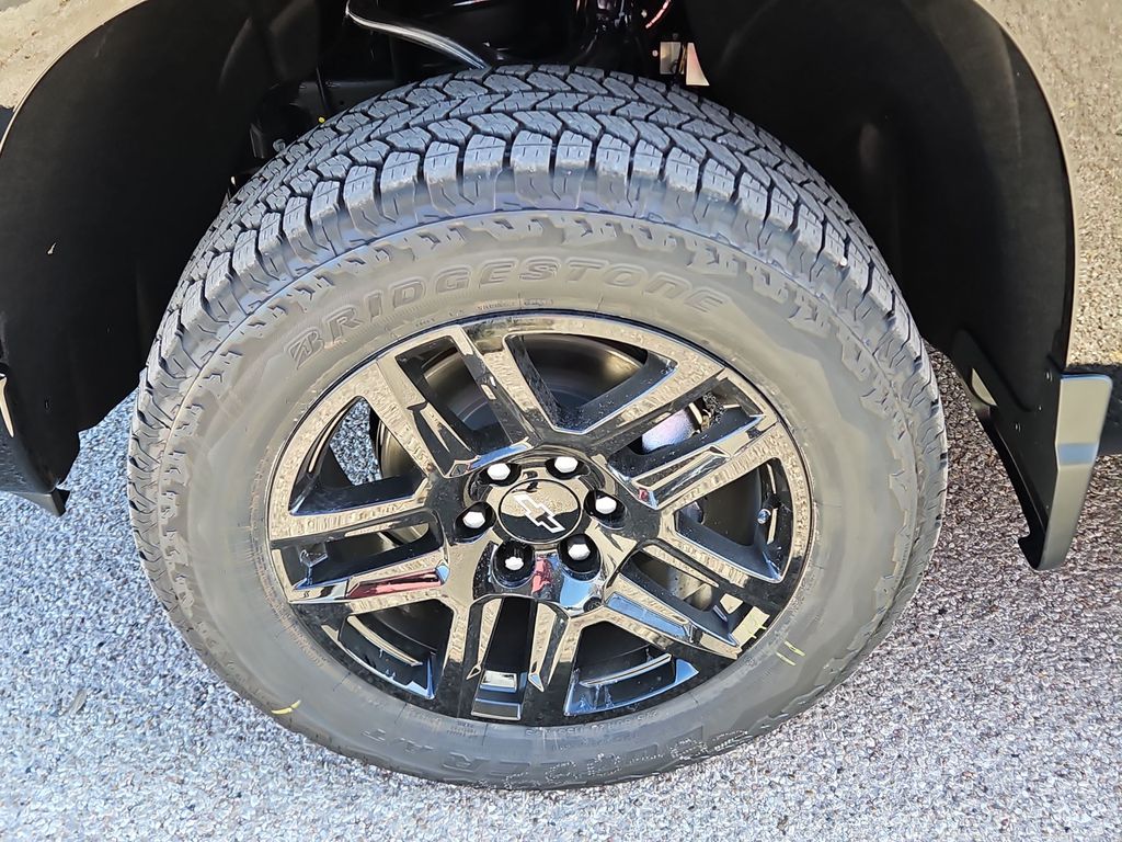 Thumbnail: 2026 Chevrolet Silverado 1500 - 8