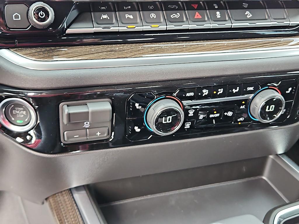 Thumbnail: 2026 Chevrolet Silverado 1500 - 22