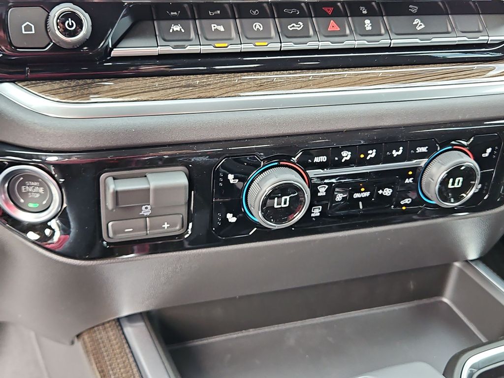 Thumbnail: 2026 Chevrolet Silverado 1500 - 22