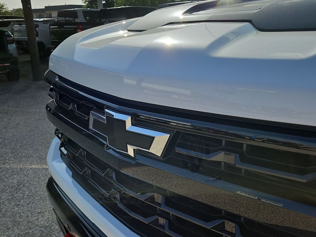 Thumbnail: 2026 Chevrolet Silverado 1500 - 7