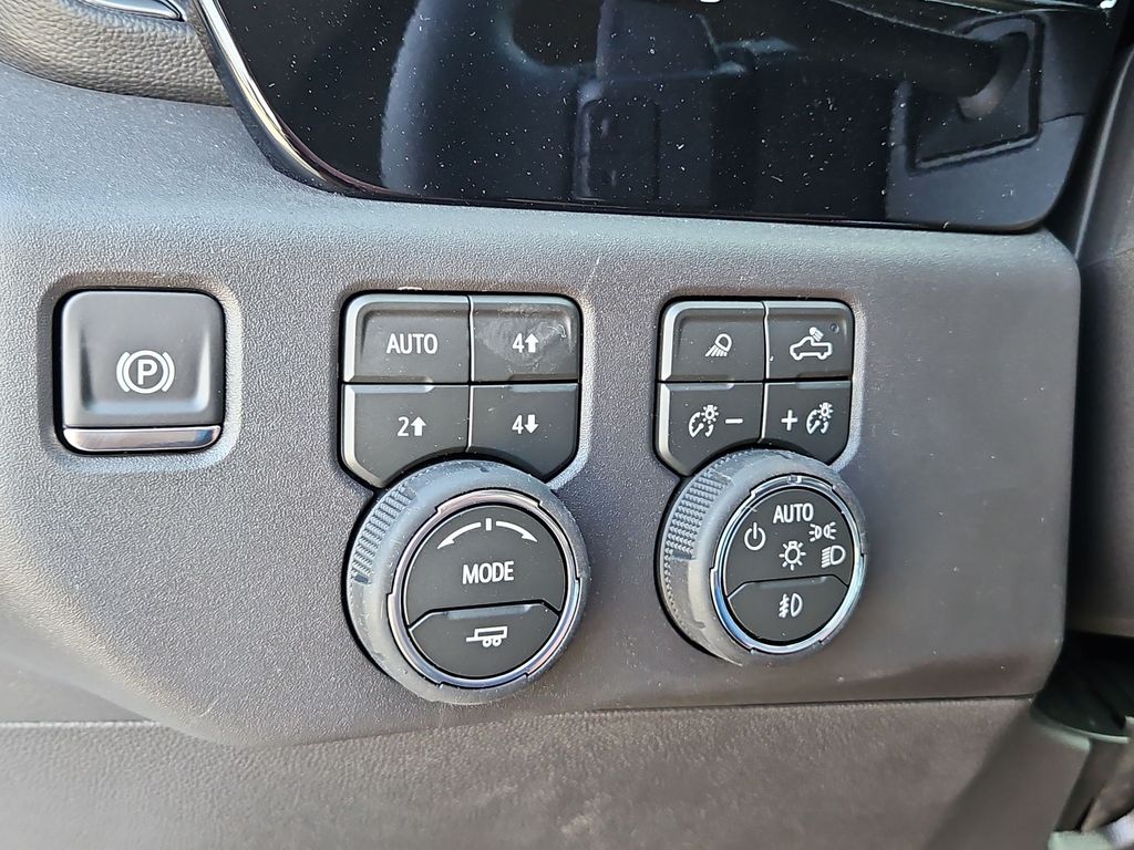 Thumbnail: 2026 Chevrolet Silverado 1500 - 24