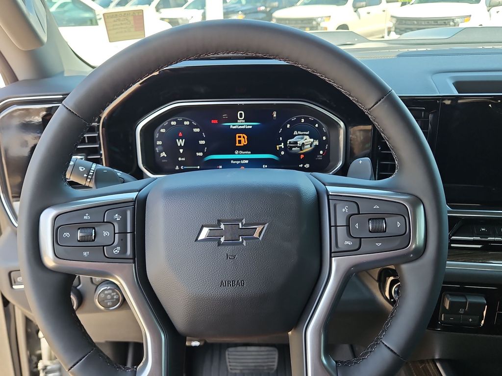 Thumbnail: 2026 Chevrolet Silverado 1500 - 9
