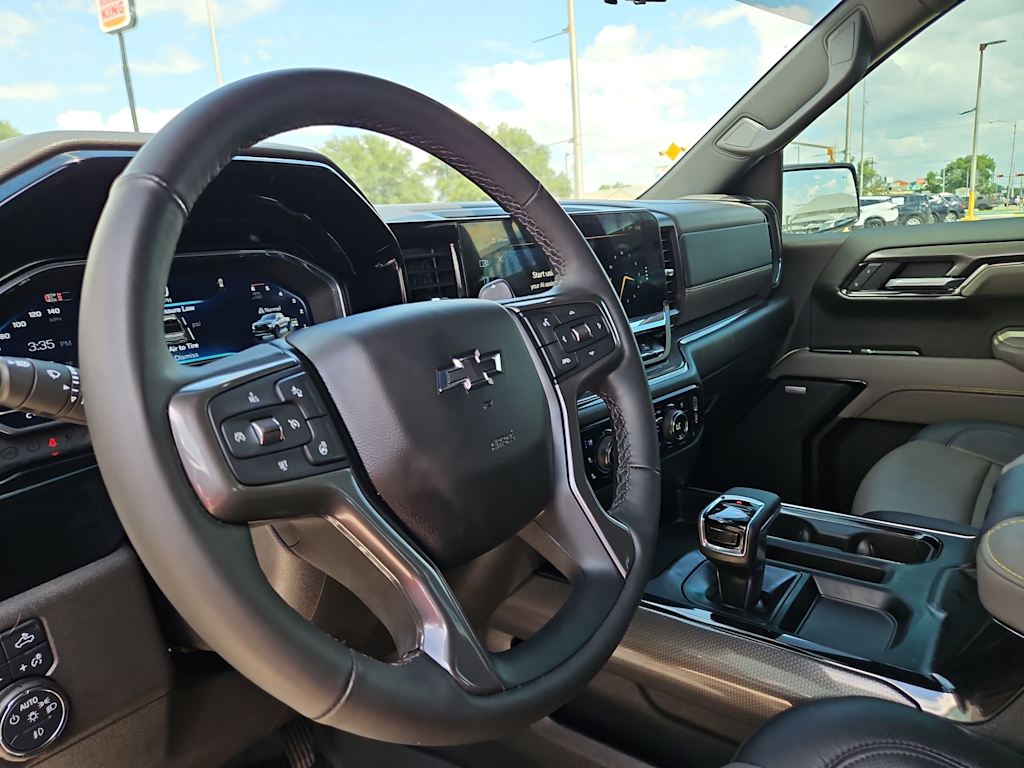 Thumbnail: 2025 Chevrolet Silverado 1500 - 2