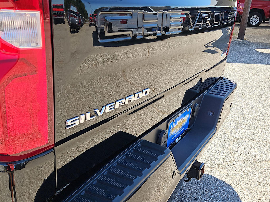 Thumbnail: 2022 Chevrolet Silverado 1500 - 7