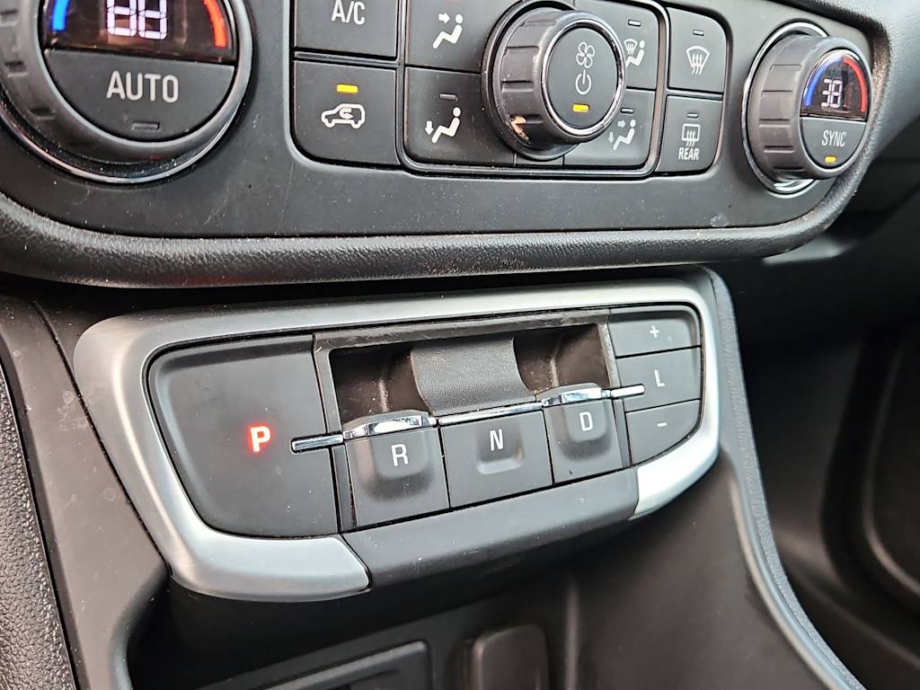 Thumbnail: 2024 GMC Terrain - 25