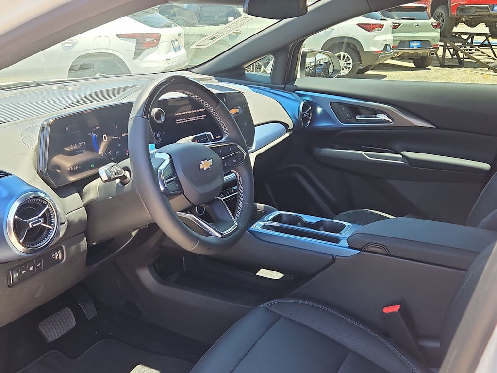 Thumbnail: 2024 Chevrolet Equinox - 2