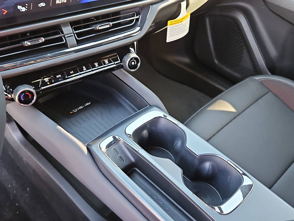 Thumbnail: 2025 Chevrolet Equinox - 15