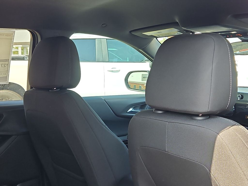 Thumbnail: 2027 Chevrolet Equinox - 22