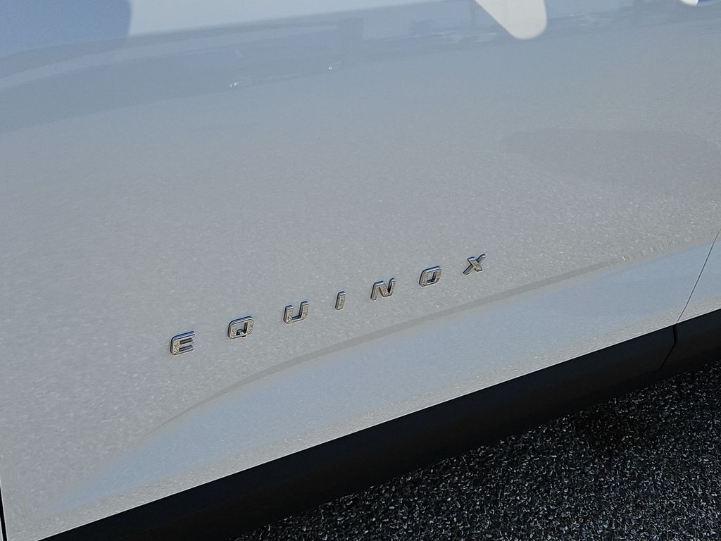 Thumbnail: 2027 Chevrolet Equinox - 7