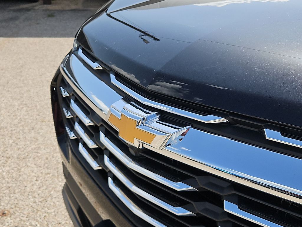 Thumbnail: 2027 Chevrolet Equinox - 21