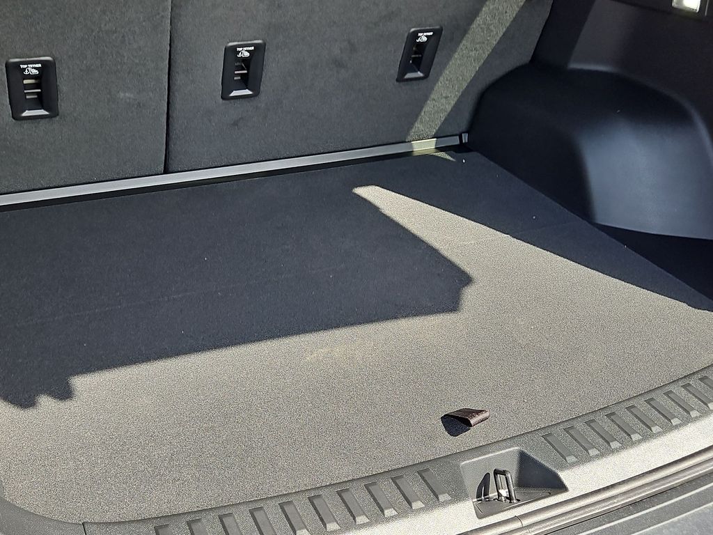 Thumbnail: 2027 Chevrolet Equinox - 15