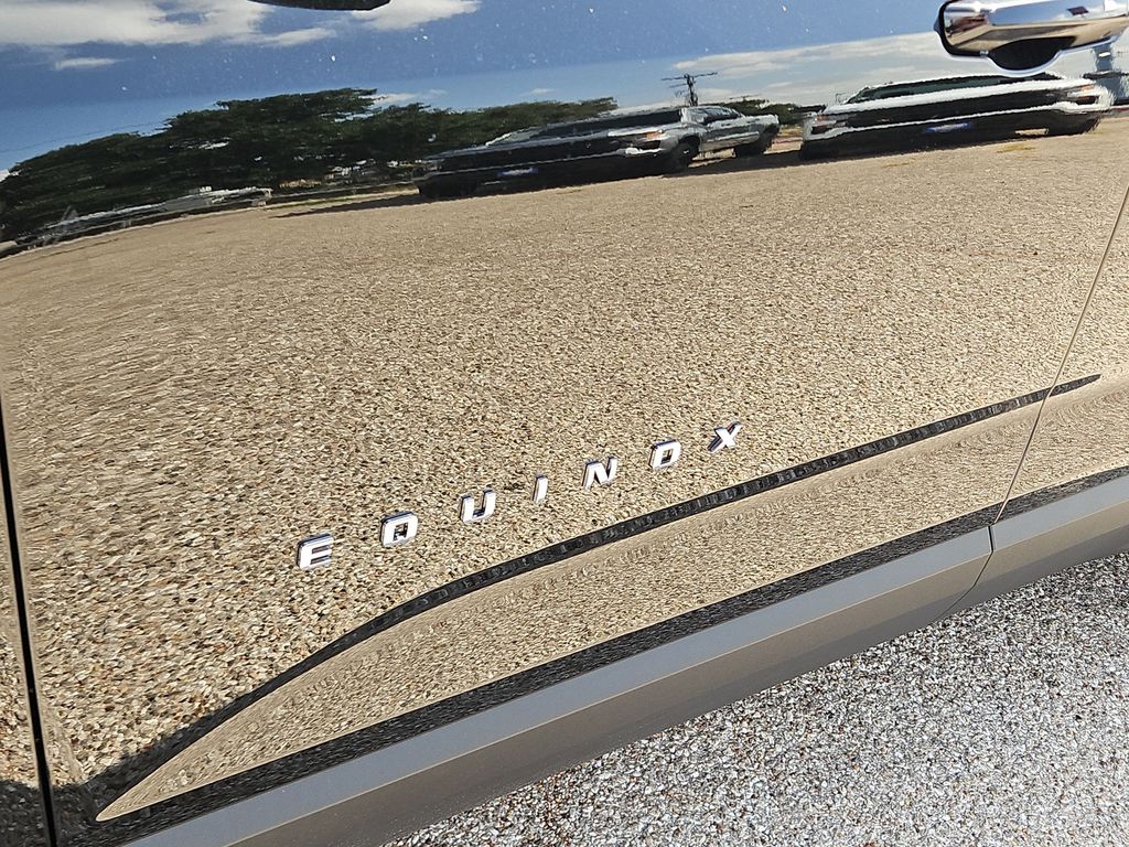Thumbnail: 2027 Chevrolet Equinox - 7