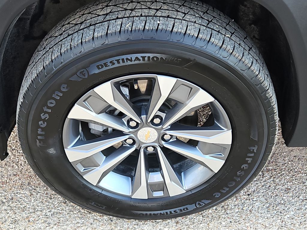 Thumbnail: 2026 Chevrolet Equinox - 8