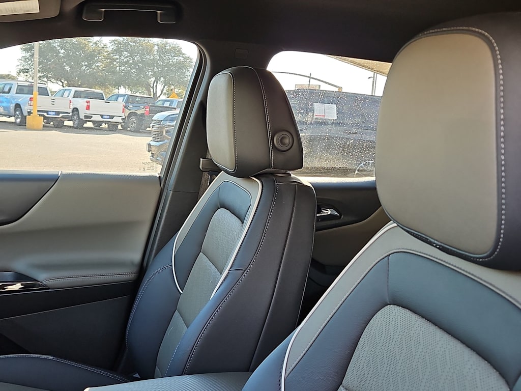 Thumbnail: 2025 Chevrolet Equinox - 11