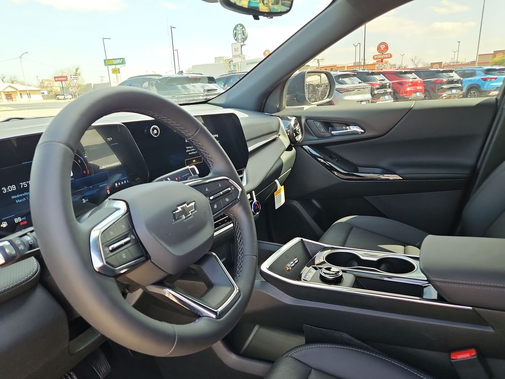 Thumbnail: 2026 Chevrolet Equinox - 2