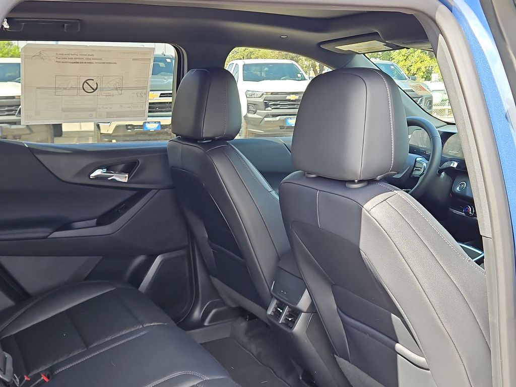 Thumbnail: 2026 Chevrolet Equinox - 23