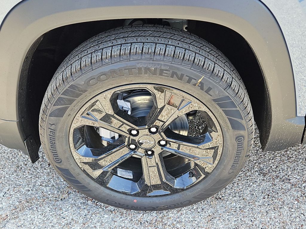 Thumbnail: 2026 Chevrolet Equinox - 8