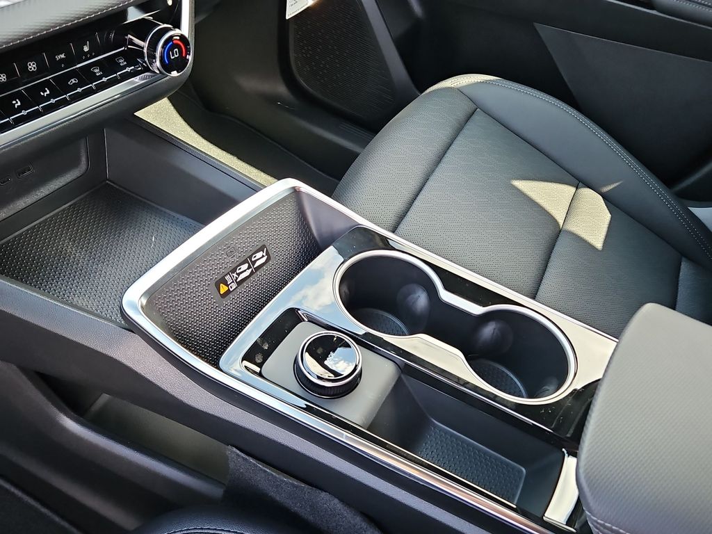 Thumbnail: 2026 Chevrolet Equinox - 14