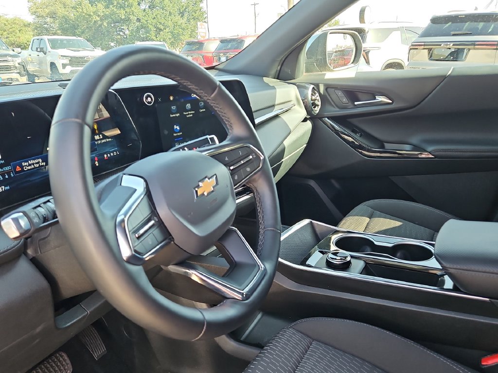 Thumbnail: 2026 Chevrolet Equinox - 2
