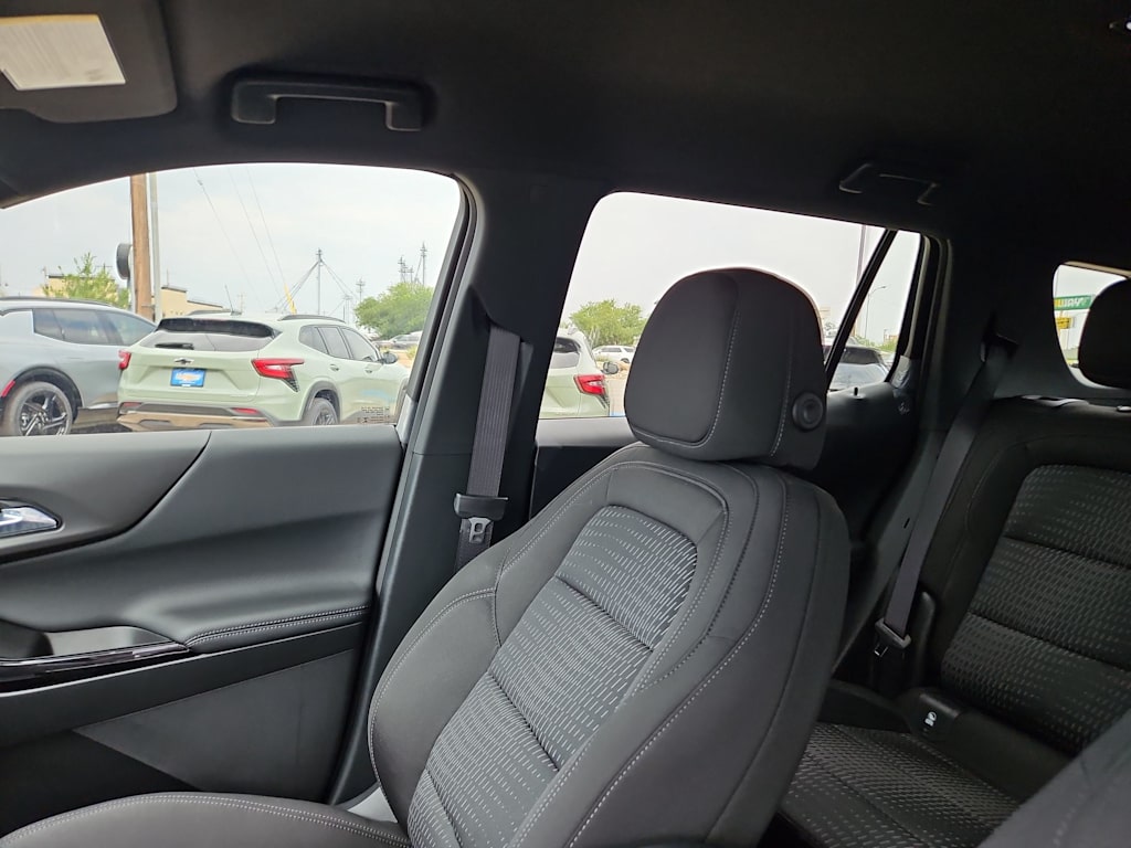 Thumbnail: 2026 Chevrolet Equinox - 11