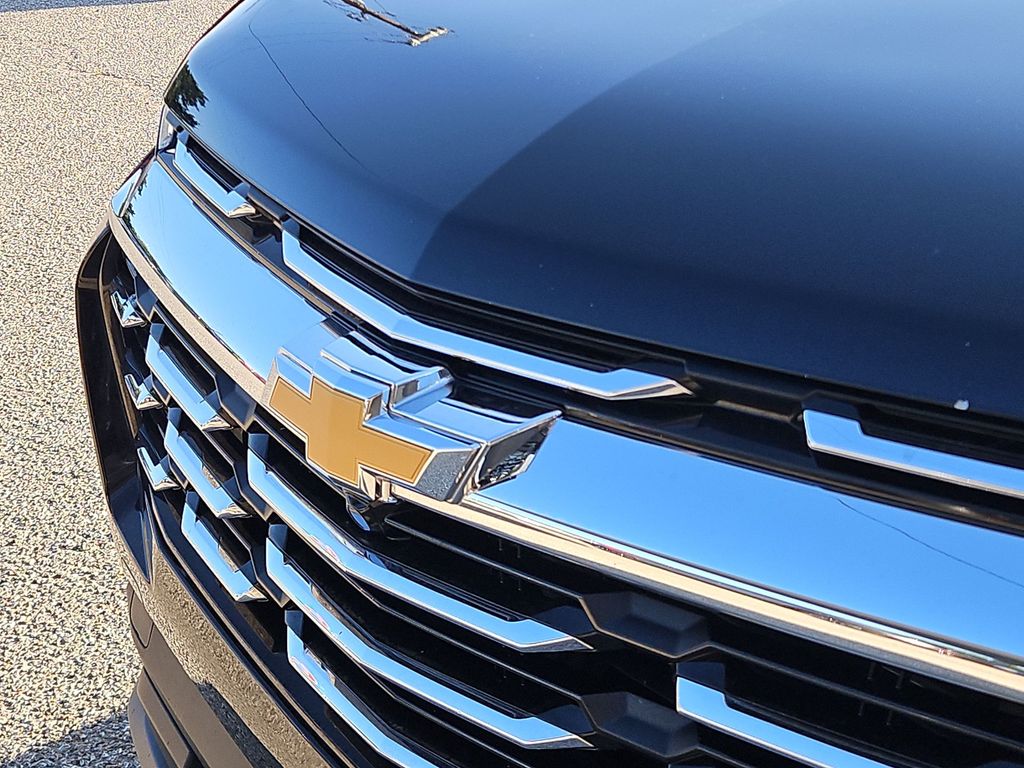 Thumbnail: 2026 Chevrolet Equinox - 21