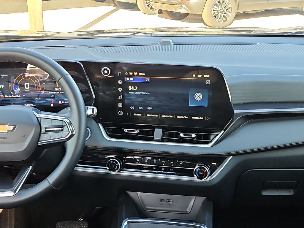 Thumbnail: 2026 Chevrolet Equinox - 12