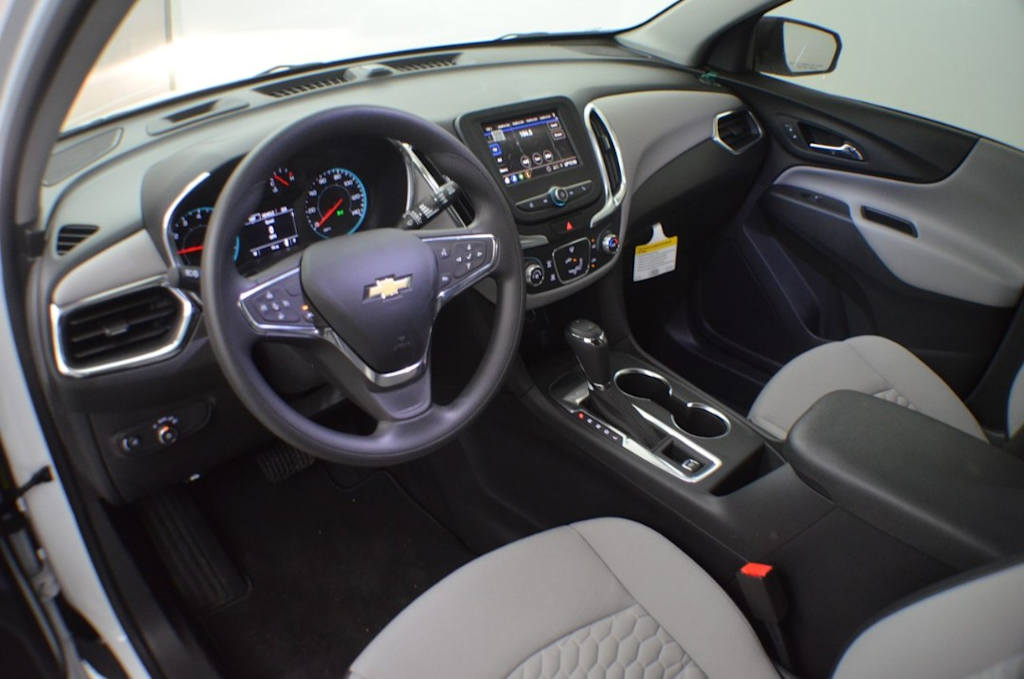 Thumbnail: 2021 Chevrolet Equinox - 9