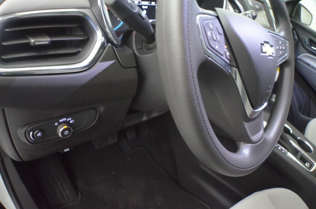 Thumbnail: 2021 Chevrolet Equinox - 22