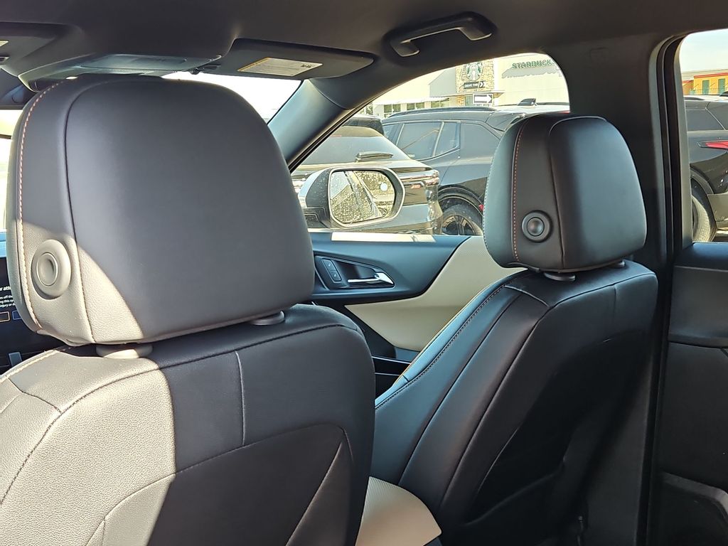 2026 Chevrolet Equinox ACTIV - Photo 11