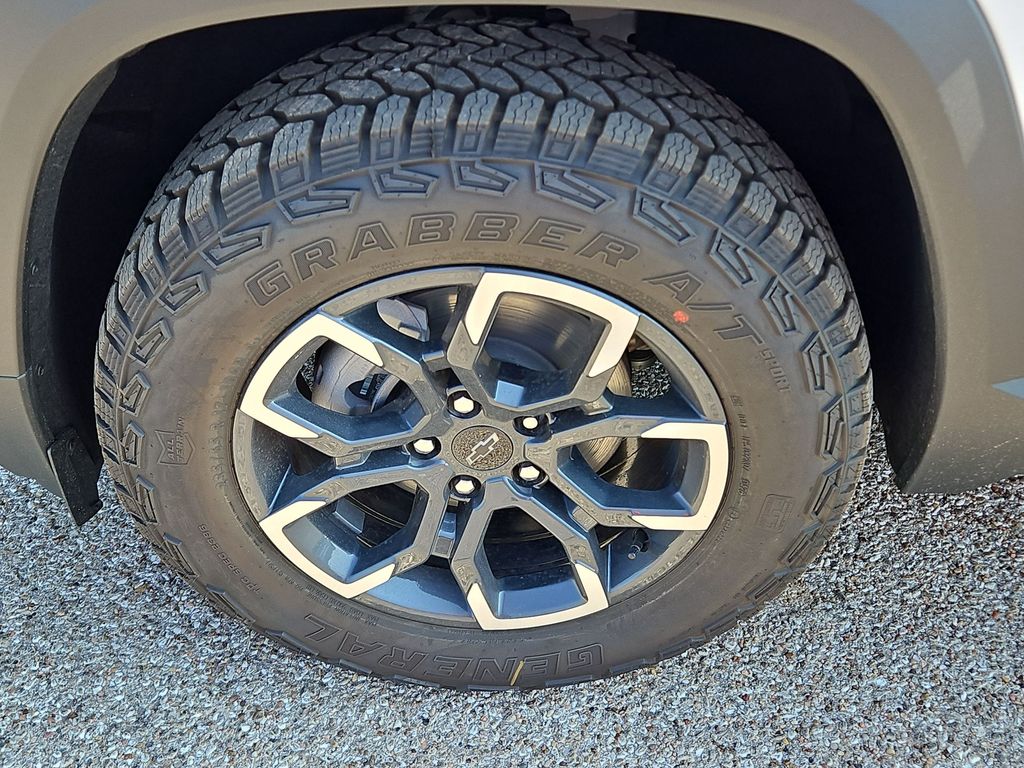 Thumbnail: 2026 Chevrolet Equinox - 8