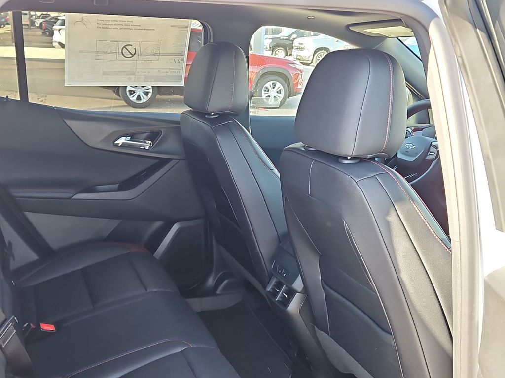 Thumbnail: 2026 Chevrolet Equinox - 11