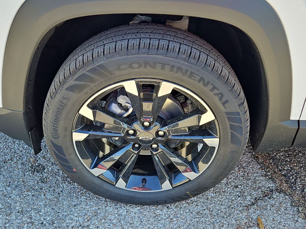Thumbnail: 2026 Chevrolet Equinox - 8