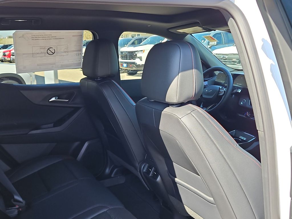 Thumbnail: 2026 Chevrolet Equinox - 23