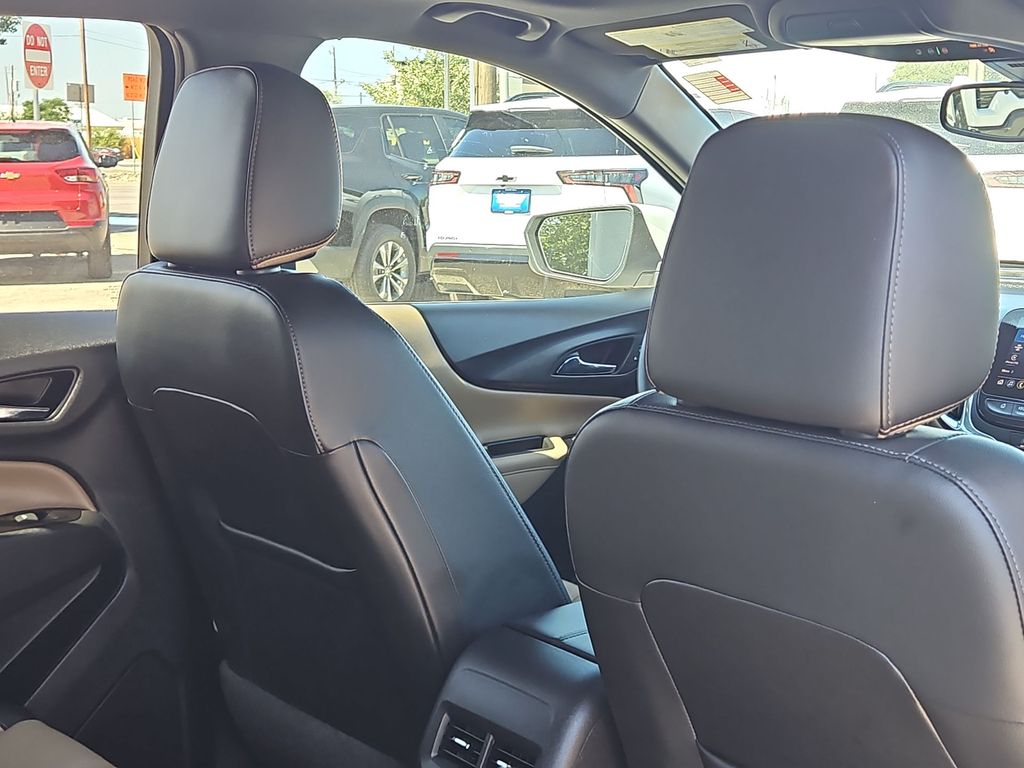 Thumbnail: 2022 Chevrolet Equinox - 23