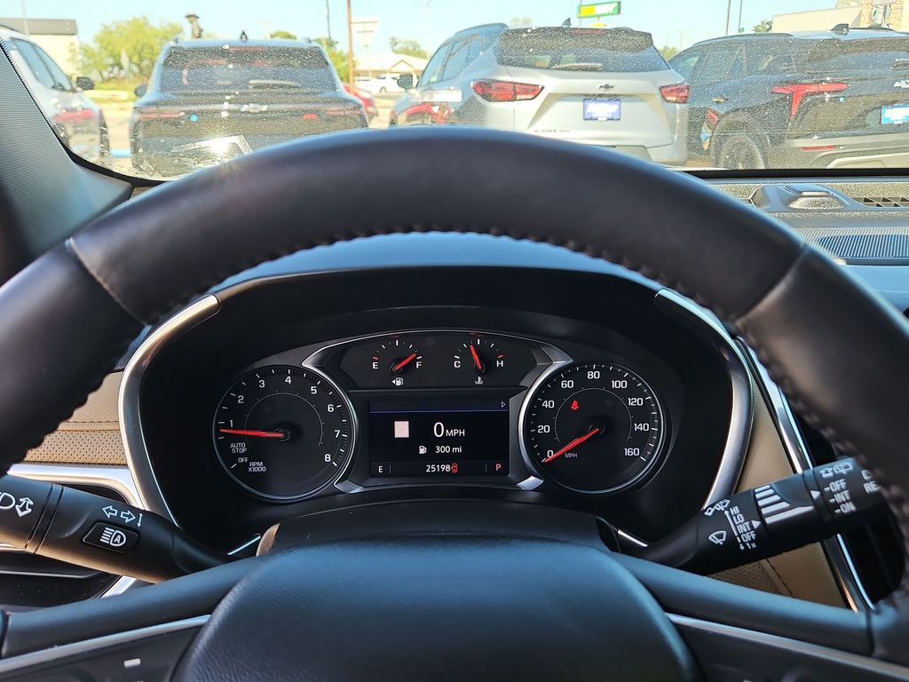 Thumbnail: 2022 Chevrolet Equinox - 15