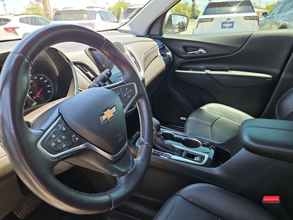 Thumbnail: 2022 Chevrolet Equinox - 2