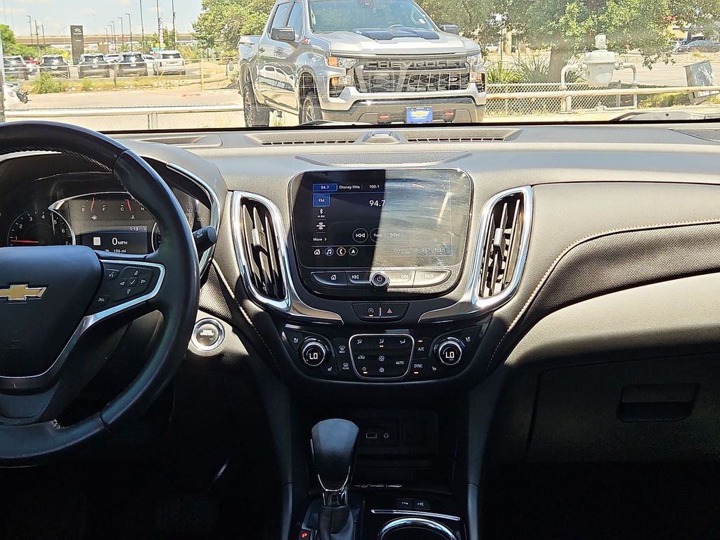 Thumbnail: 2022 Chevrolet Equinox - 9