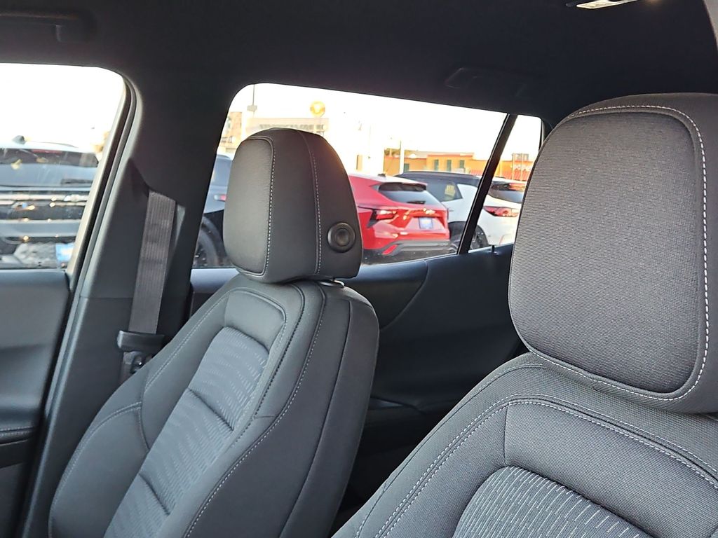 Thumbnail: 2026 Chevrolet Equinox - 10