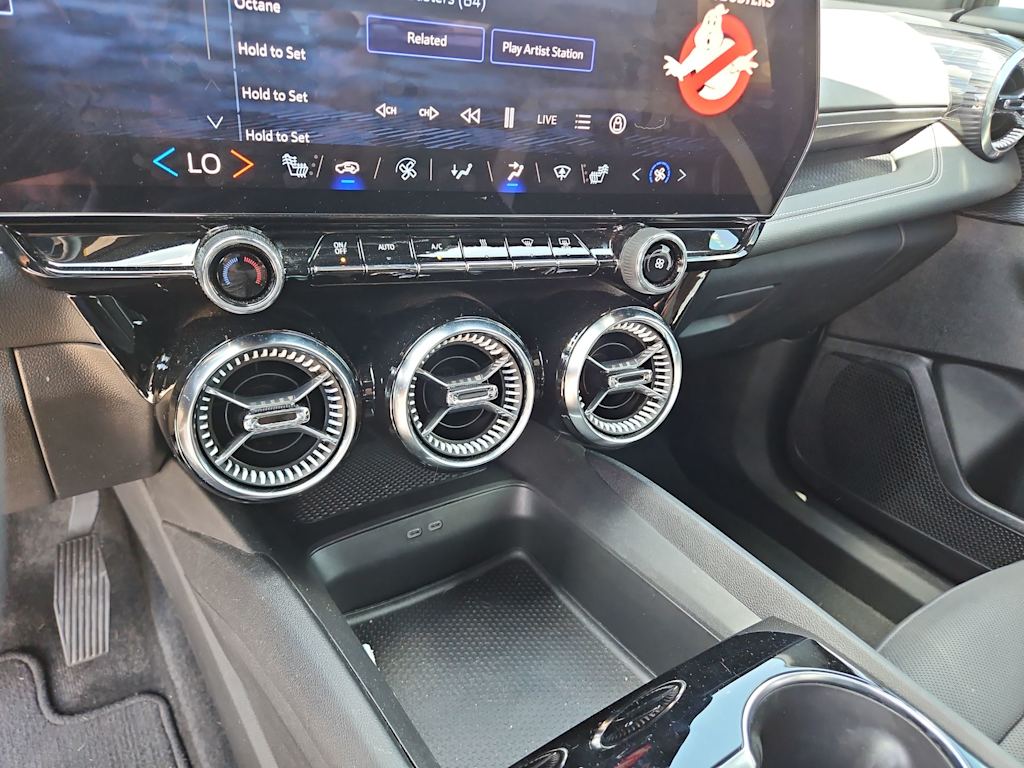 Thumbnail: 2024 Chevrolet Blazer EV - 13