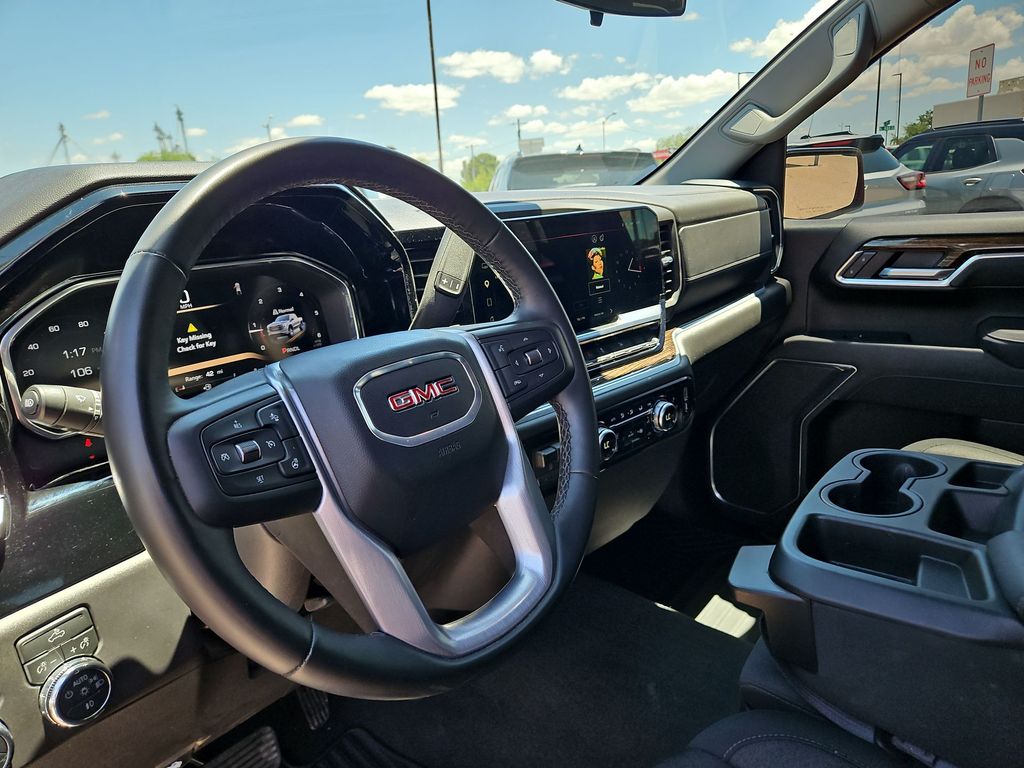 Thumbnail: 2026 GMC Sierra 1500 - 2