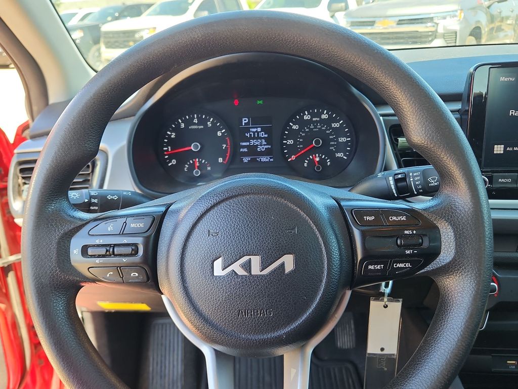 Thumbnail: 2023 Kia Rio - 12