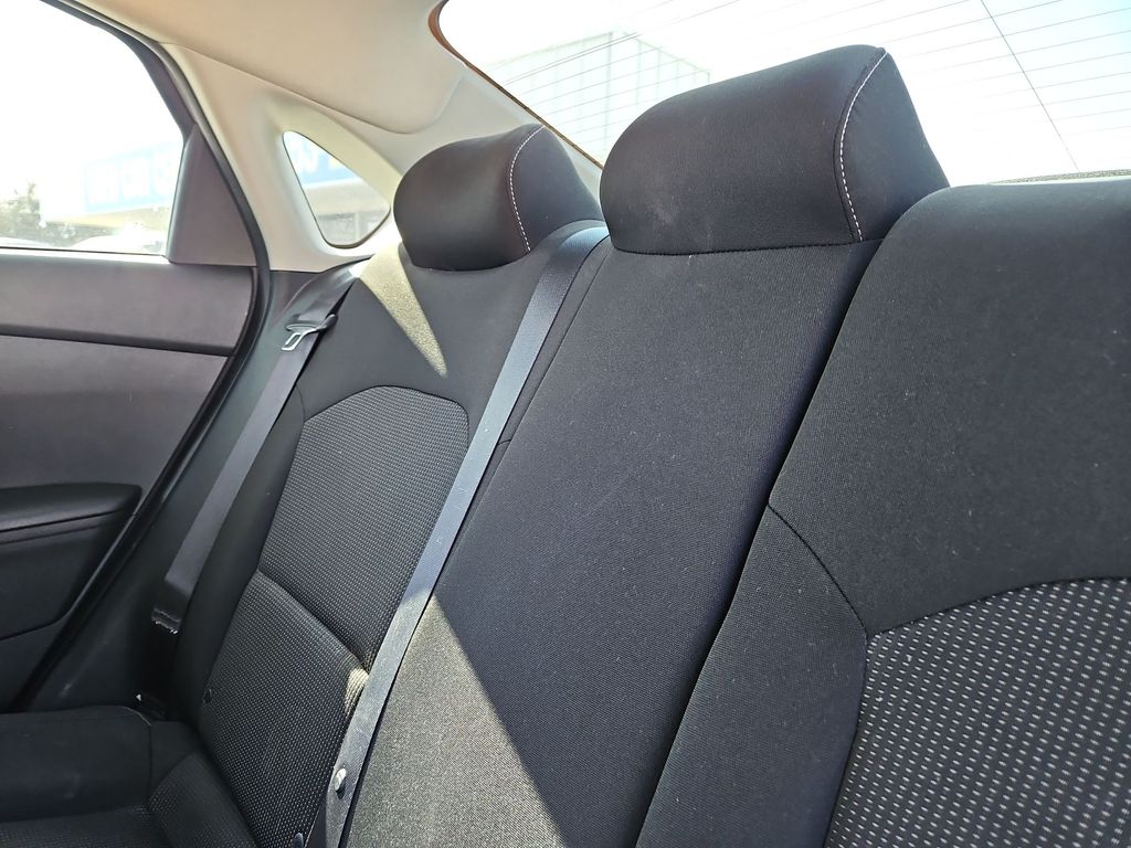 Thumbnail: 2021 Kia Forte - 24