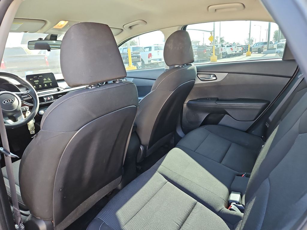 Thumbnail: 2021 Kia Forte - 10