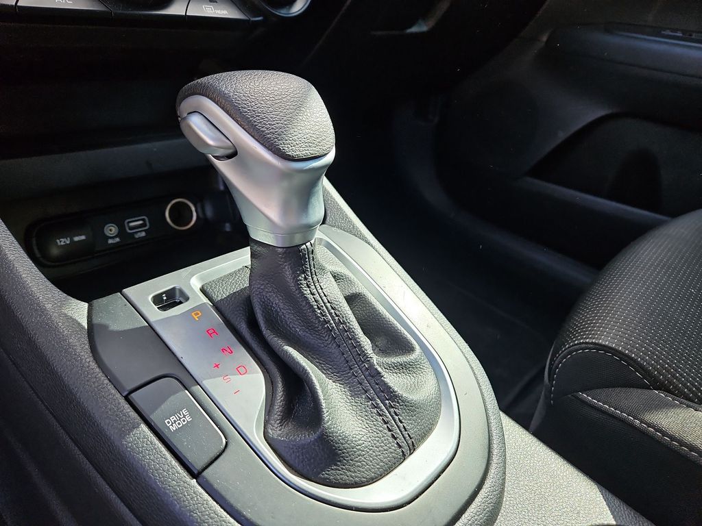 Thumbnail: 2021 Kia Forte - 26